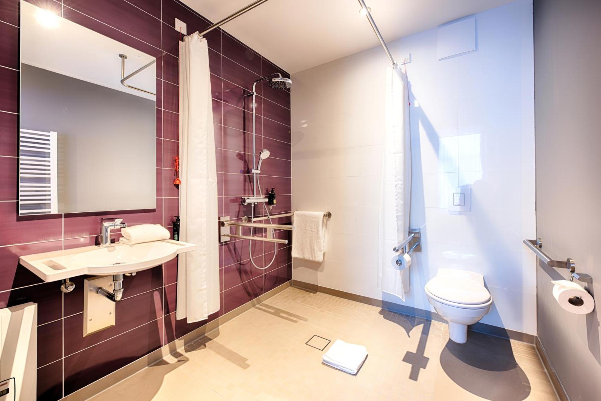 Premier Inn Luebeck City Stadtgraben מראה חיצוני תמונה